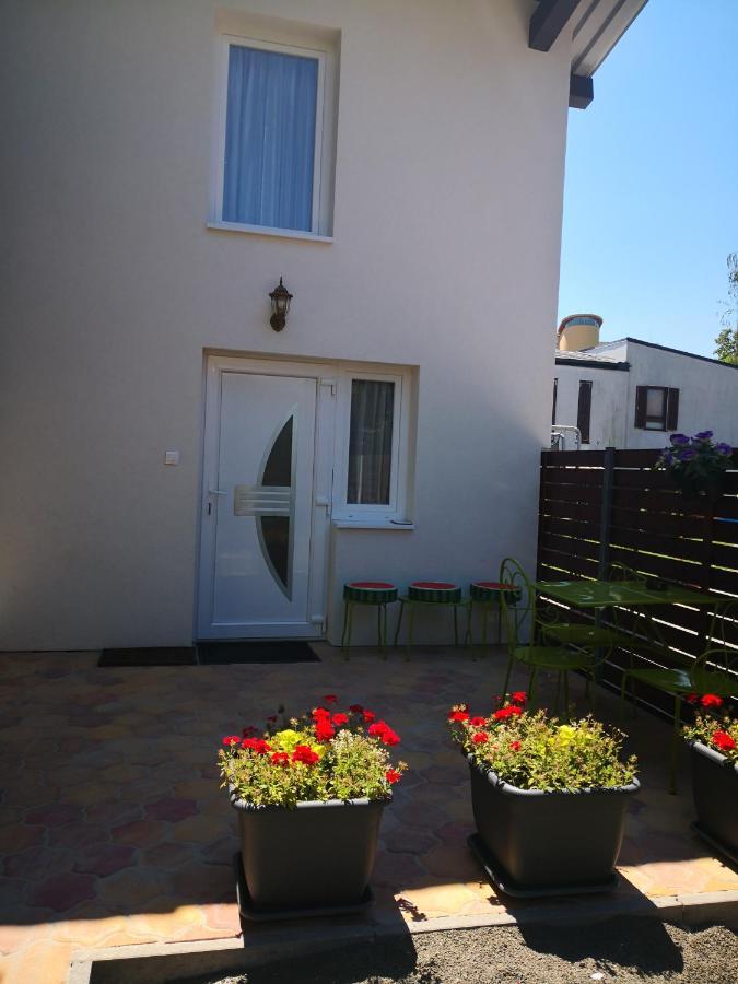 Kupola Apartman Szeged Buitenkant foto