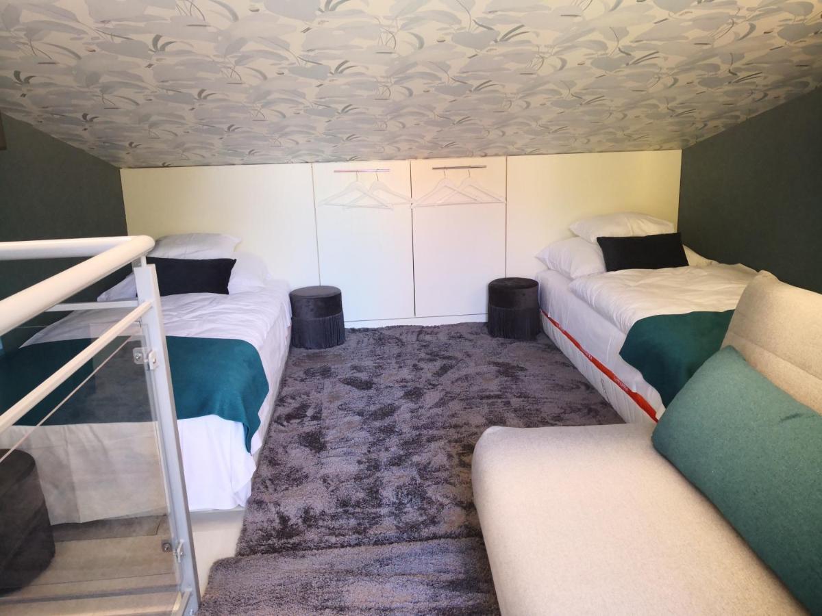 Kupola Apartman Szeged Buitenkant foto