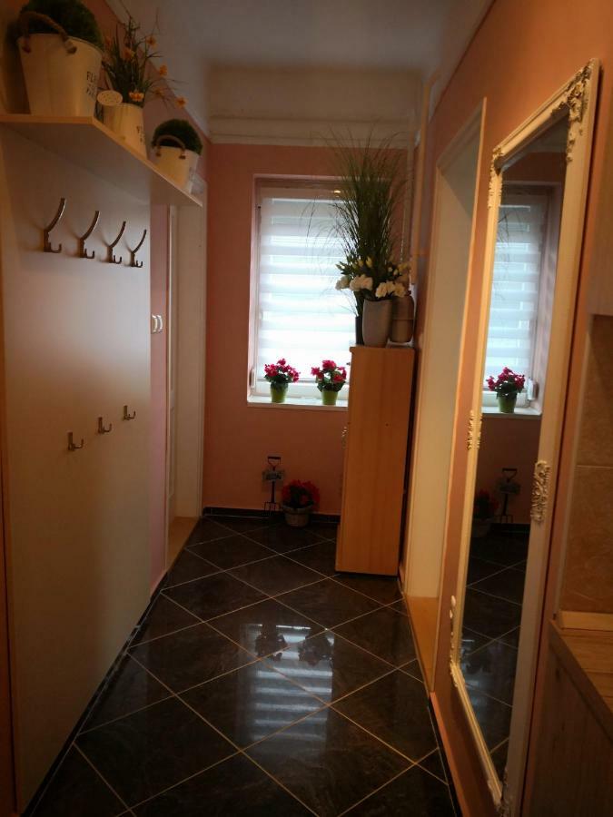 Kupola Apartman Szeged Buitenkant foto