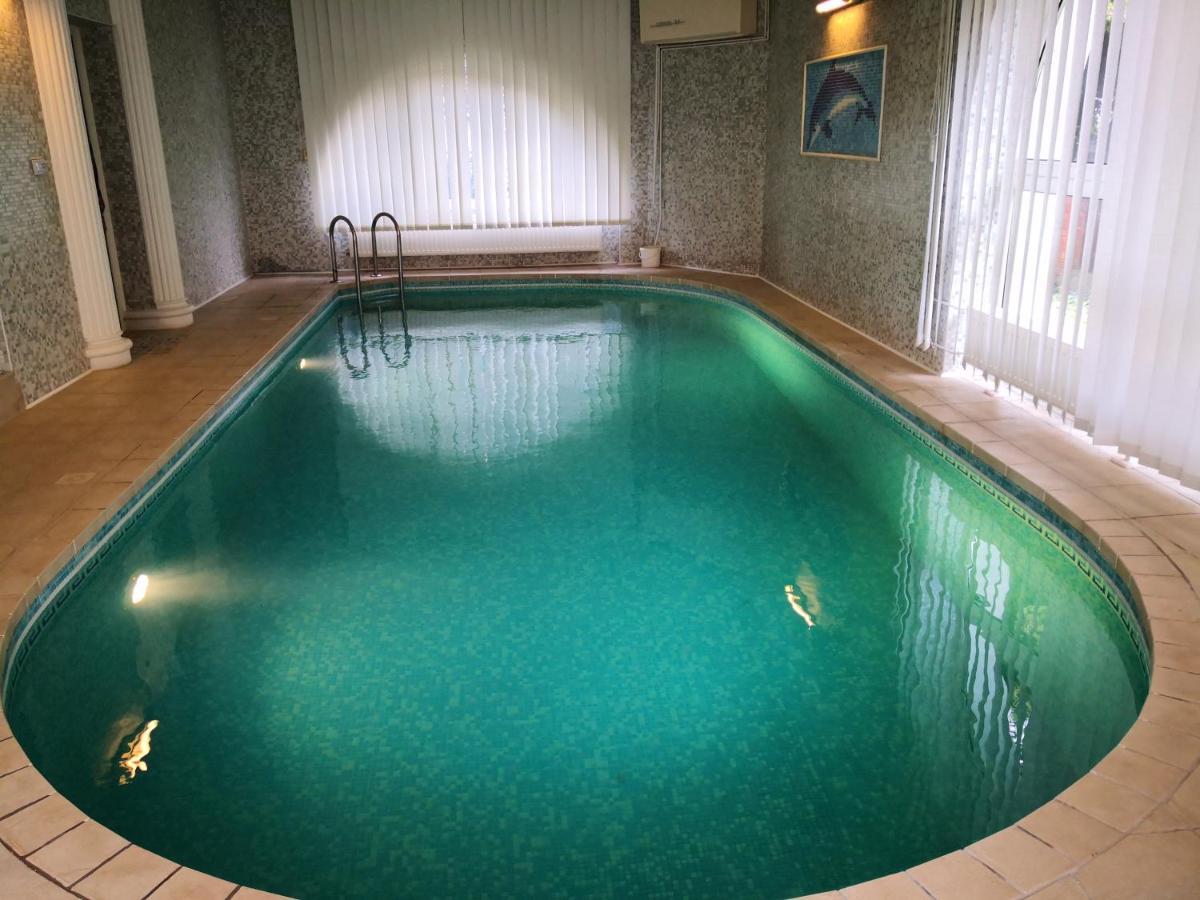 Kupola Apartman Szeged Buitenkant foto